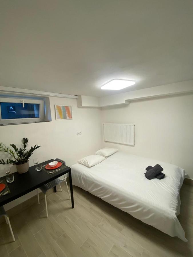 Chopin Apartments Self Check-In Warschau Buitenkant foto